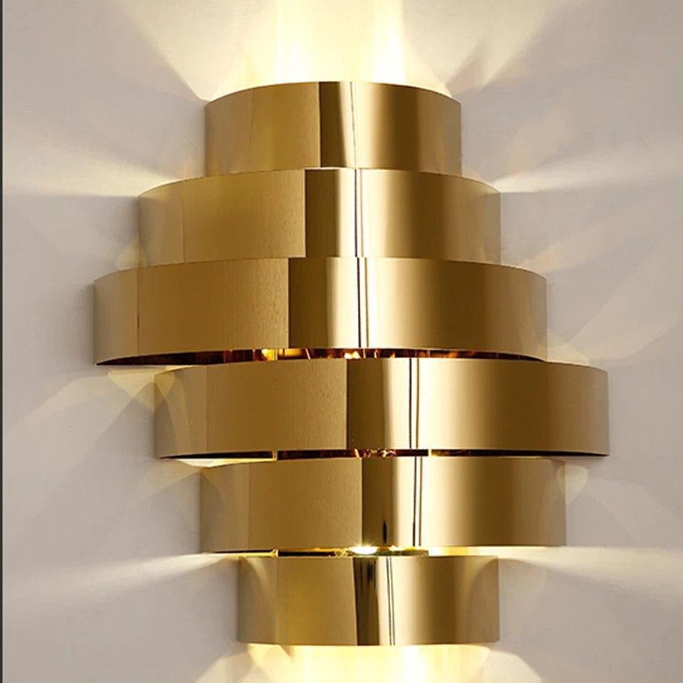 Gold Steel Strip Wall Lamp - Image 3