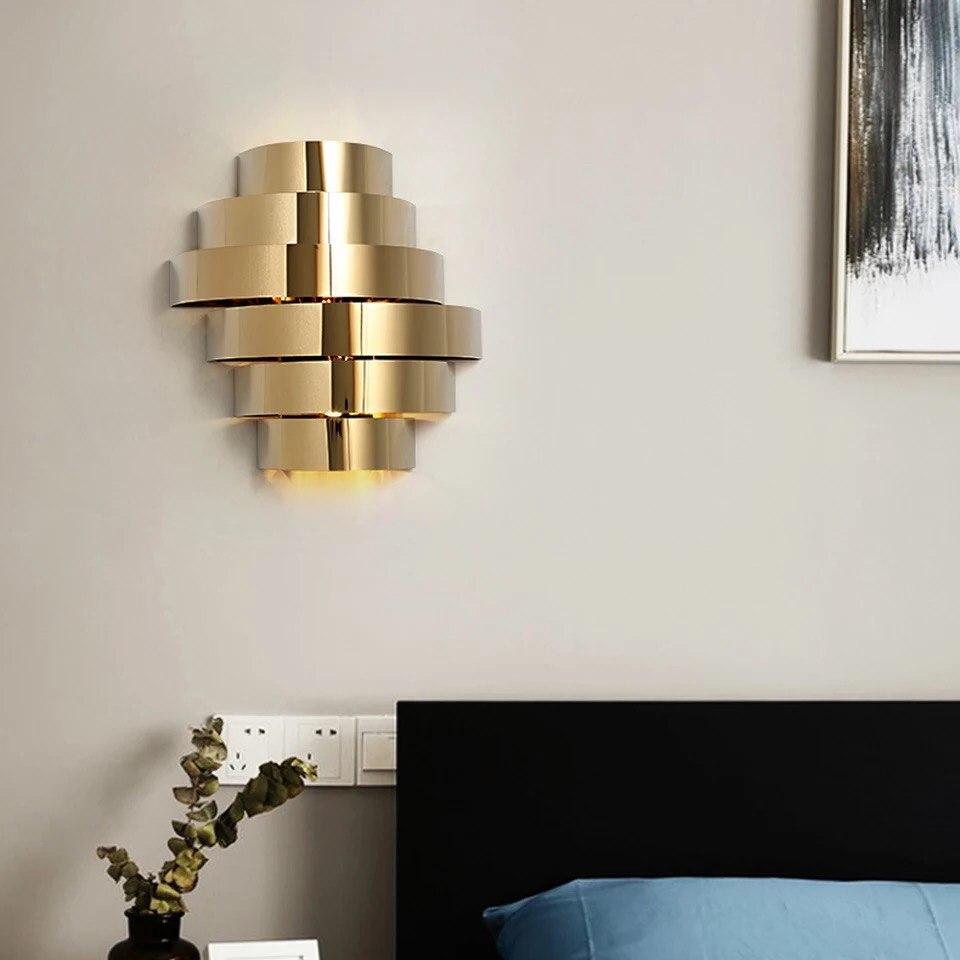 Gold Steel Strip Wall Lamp - Image 6
