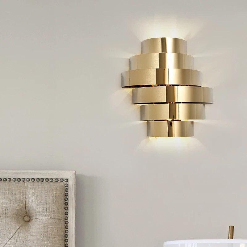 Gold Steel Strip Wall Lamp - Image 4