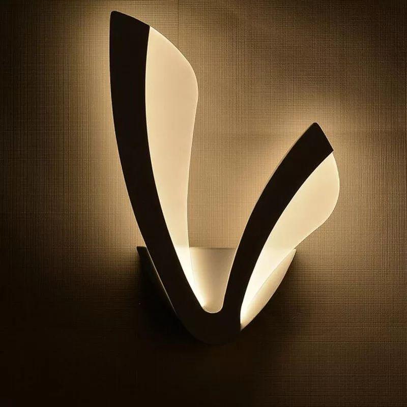 Modern V Shape LED Wall light - Image 5