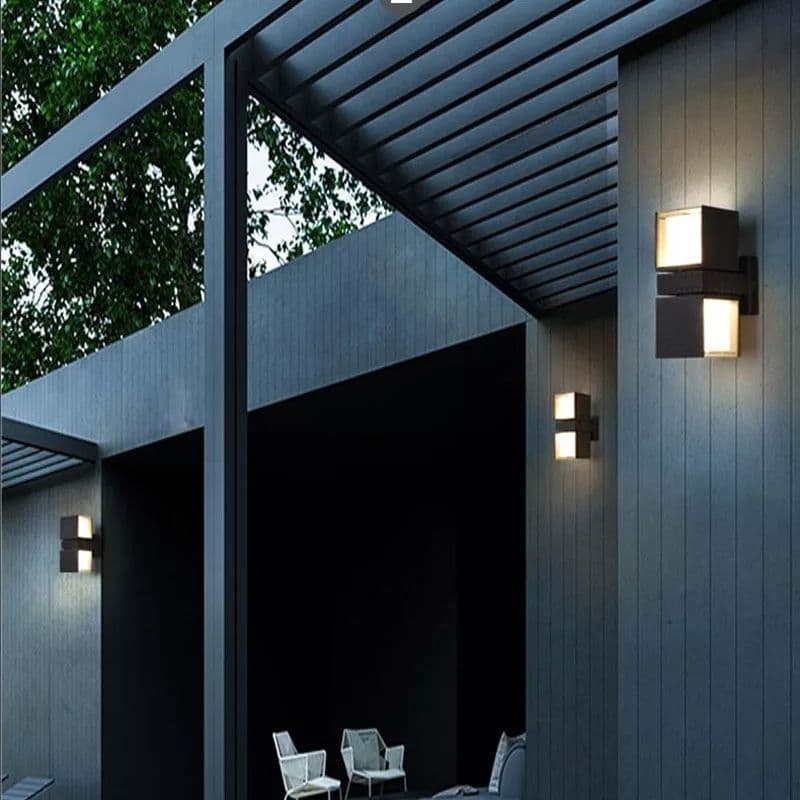 Round Double Rotatable Head Outdoor LED Wall Lamp - Image 3
